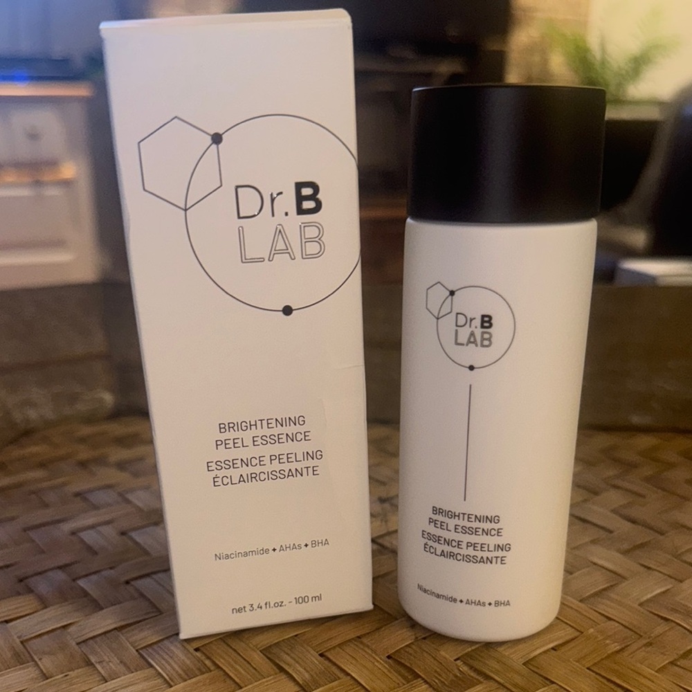 Dr. B Lab Brightening Peel Essence